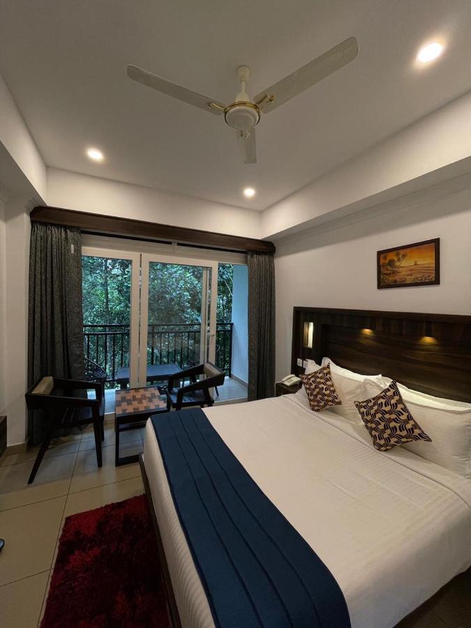 Amuse Vista Resorts And Spa Anachal Exterior photo