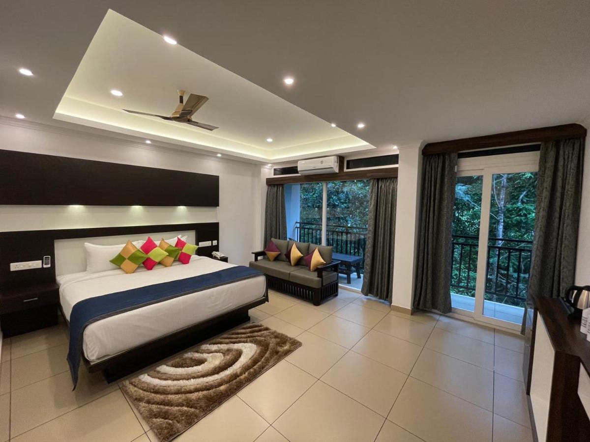 Amuse Vista Resorts And Spa Anachal Exterior photo