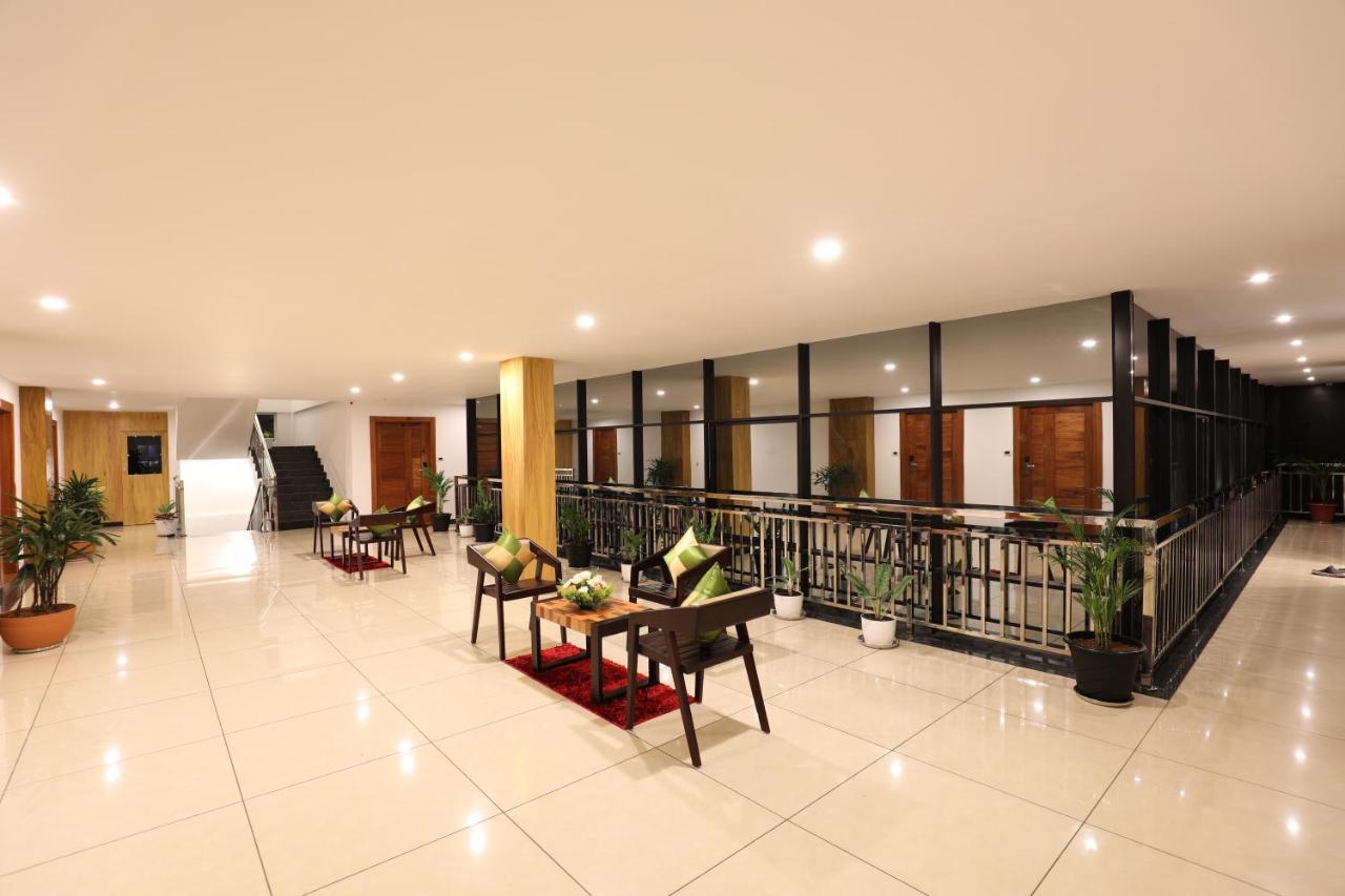 Amuse Vista Resorts And Spa Anachal Exterior photo