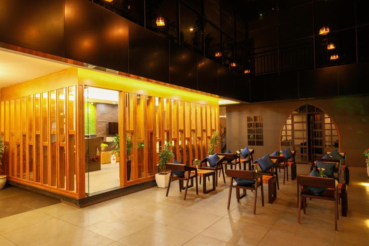 Amuse Vista Resorts And Spa Anachal Exterior photo